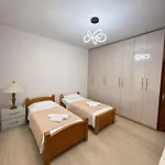 Brahja, 4* 地拉那