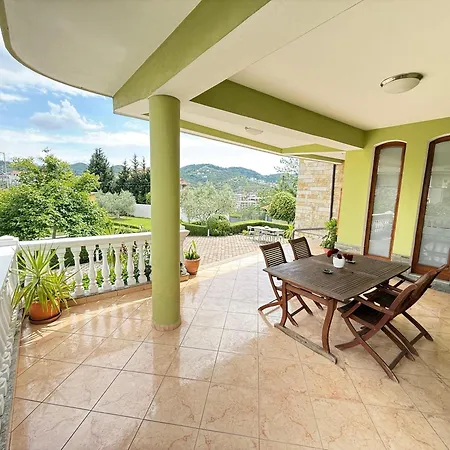 Brahja, 4* Tirana