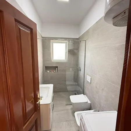 Brahja, Guest house *